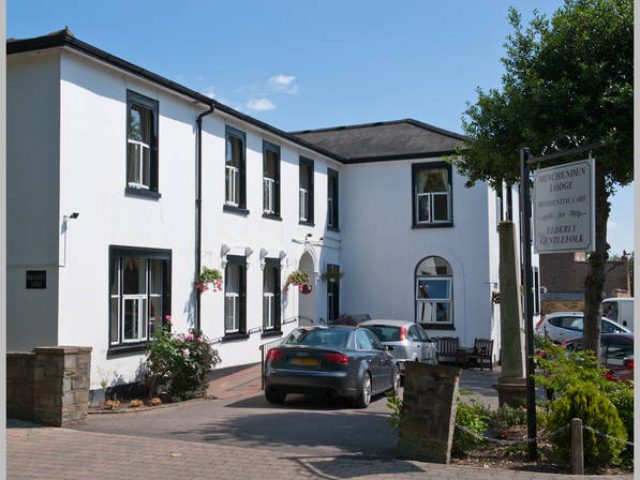 Minchenden Lodge